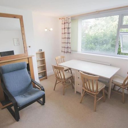 Secluded Central 2 Bed Flat 스트렛포드-어폰-에이본 외부 사진